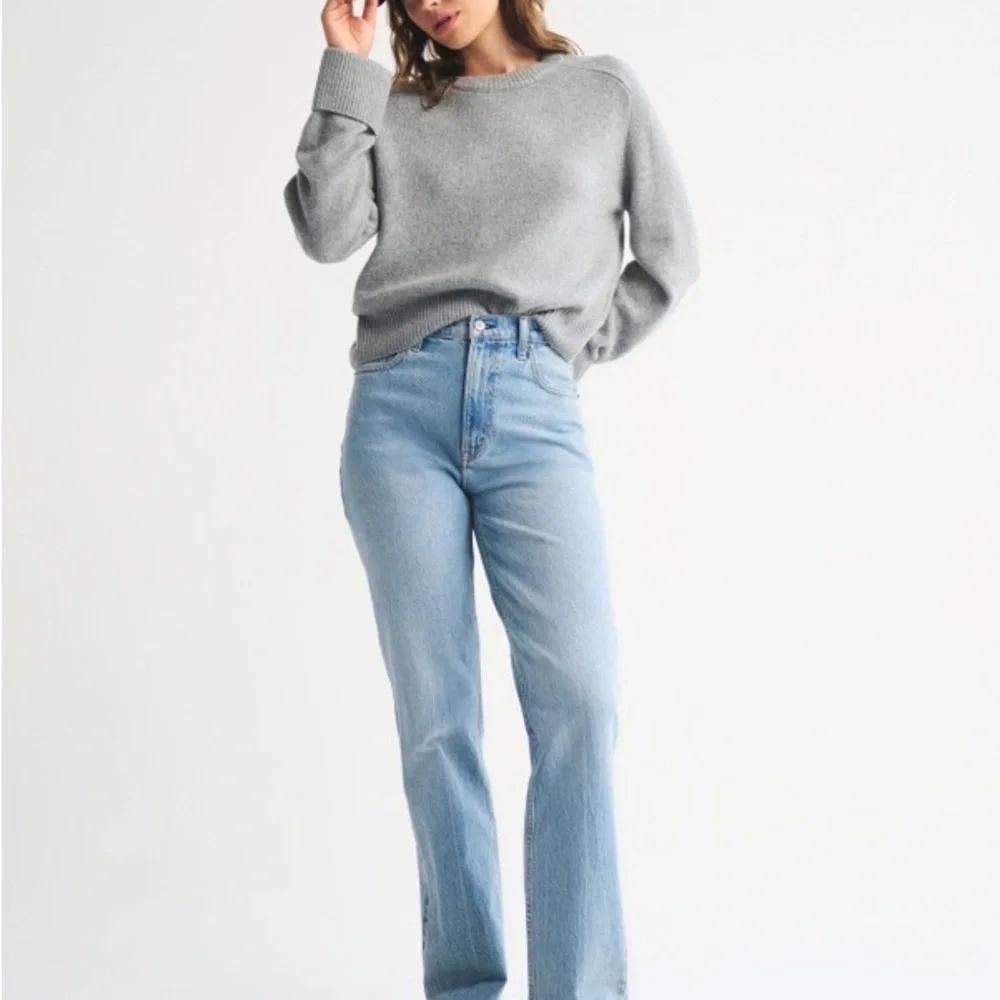 Abercrombie & Fitch The 90/ Slim Straight Ultra High Rise Jeans 31/12 Short - Picture 6 of 15